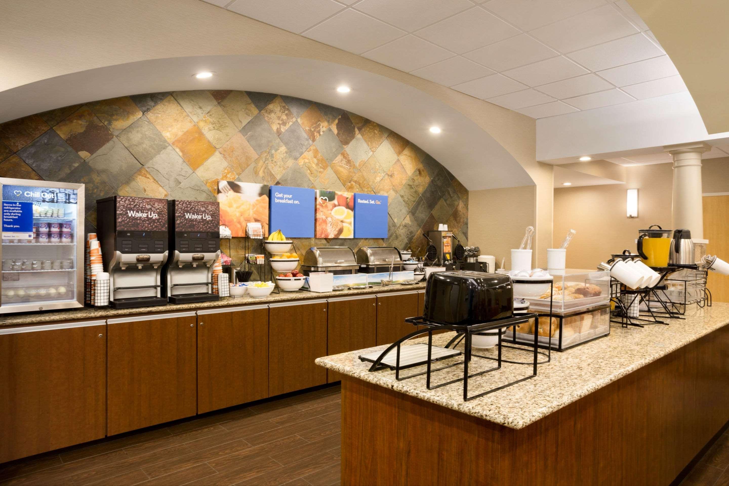 Comfort Inn & Suites Presidential Little Rock Exterior photo